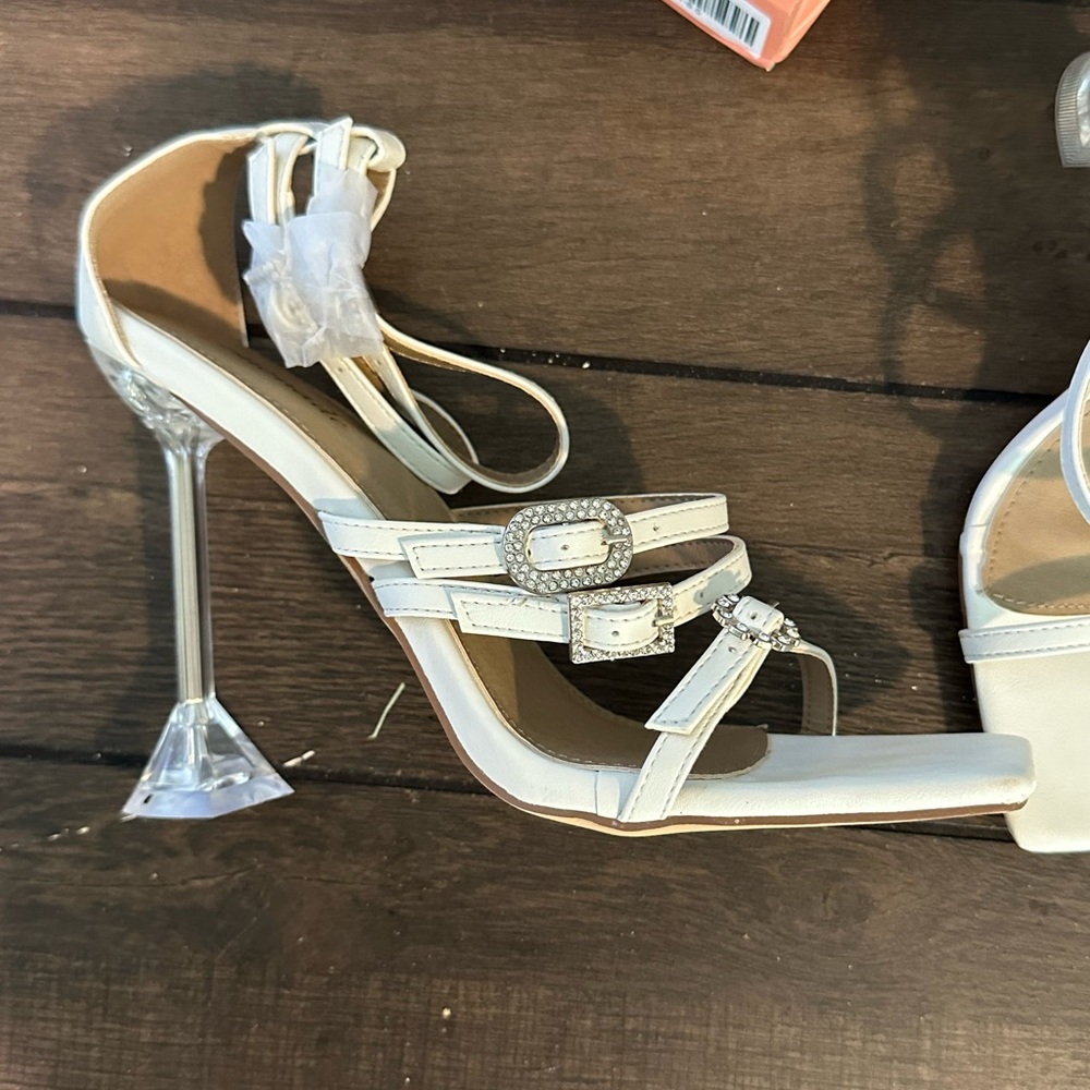 LEMONADE clear heel with rhinestones. SEXY